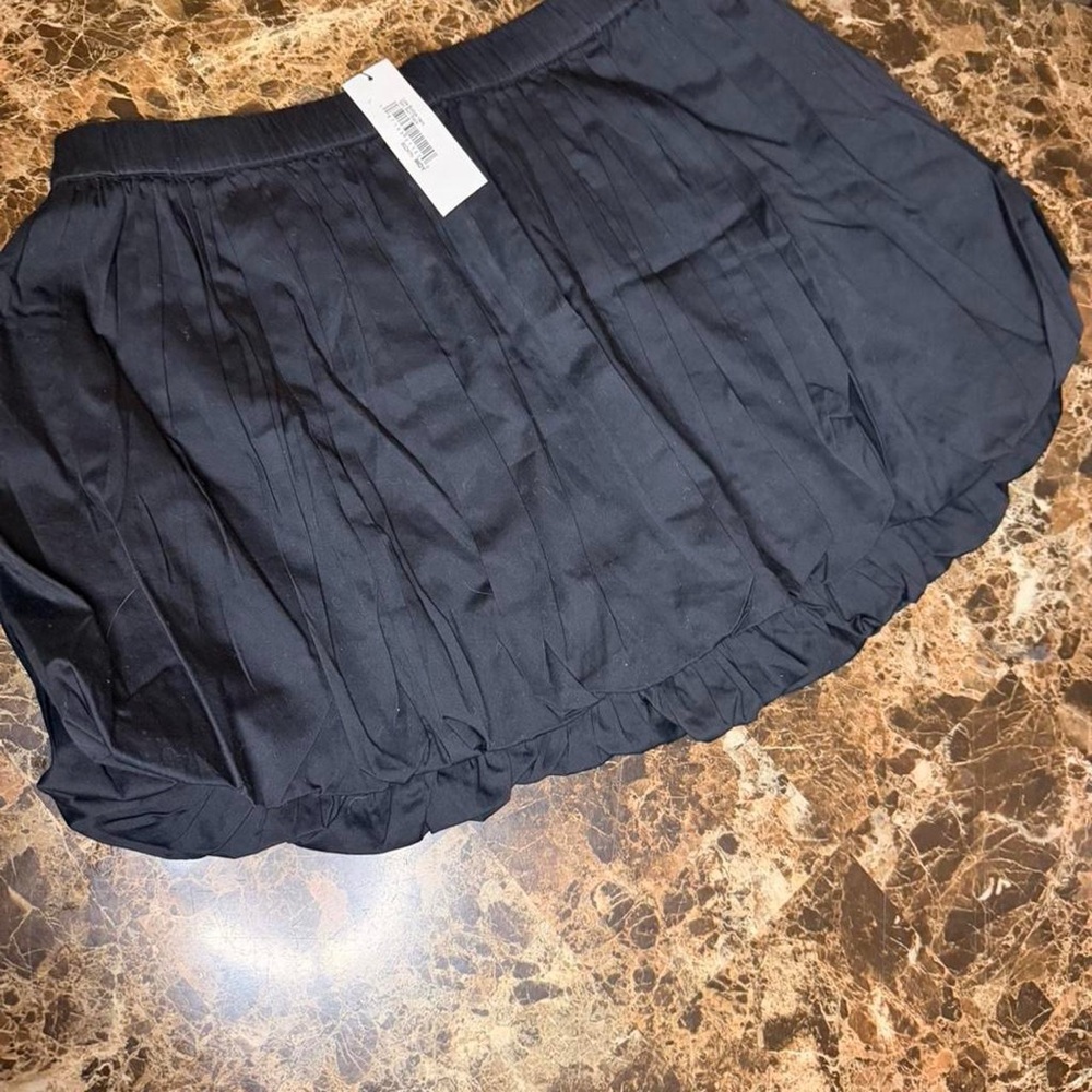 Elegant Black Women's Skirt